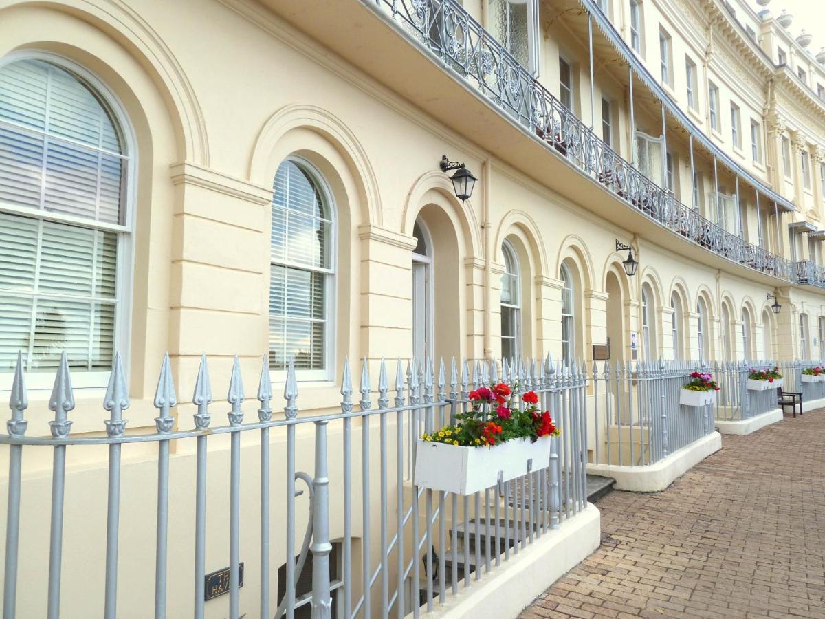 Meadfoot Bay Apartment At Hesketh Crescent 토키 외부 사진